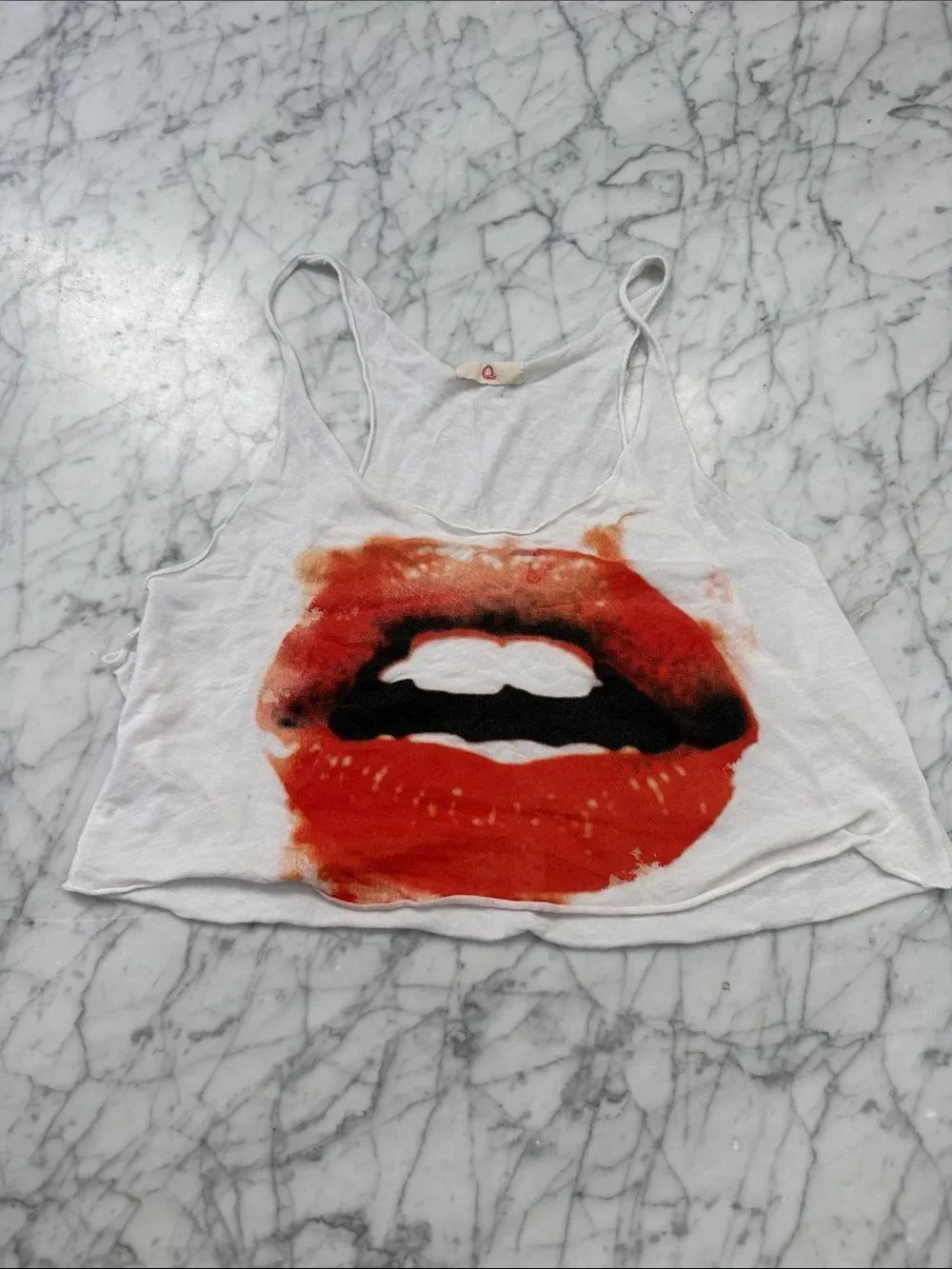 Women's Grunge Sleeveless Lips Graphic Tank Size Small